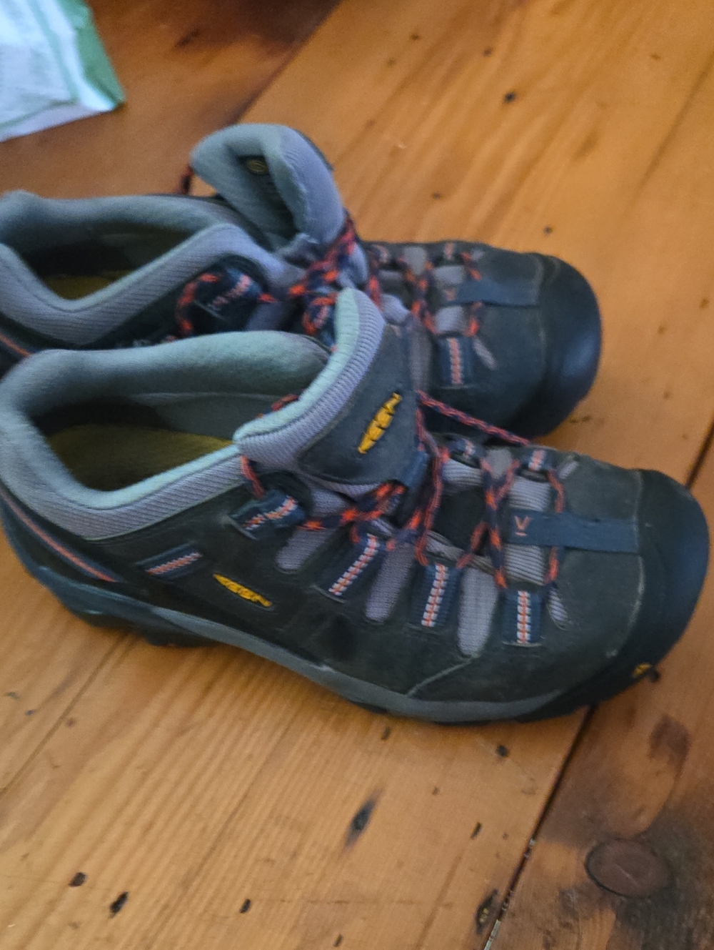 Keen  Trail Sneakers
